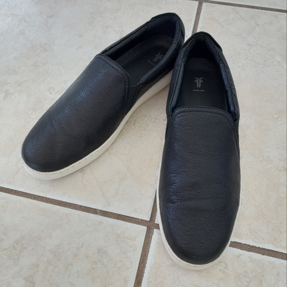 Frye Women's Webster Leather Slip On Loafer in Black 9US - Picture 12 of 12